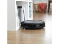 iRobot Roomba i3 (3150) Wi-Fi Connected Robot Vacuum